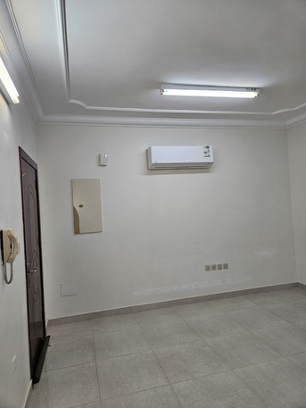SAR 30,000/Year | 3-Bedroom Flat | First Floor | 5 A/C Units Installed | Yanbu Industrial City (Jabriyah-6)