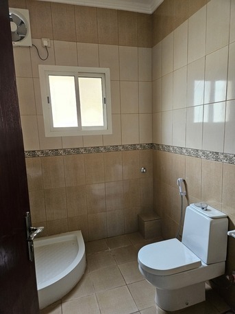 SAR 30,000/Year | 3-Bedroom Flat | First Floor | 5 A/C Units Installed | Yanbu Industrial City (Jabriyah-6)