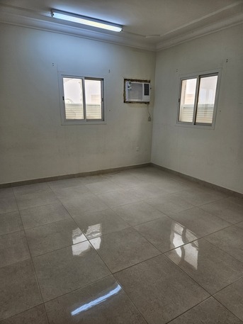 SAR 30,000/Year | 3-Bedroom Flat | First Floor | 5 A/C Units Installed | Yanbu Industrial City (Jabriyah-6)