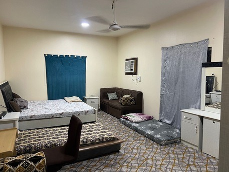SAR 500/month | Bed Space Available for 1 Person | Spacious Room