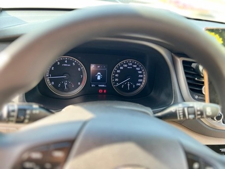 SAR 49,000 | Hyundai Tucson 2016 | 2.0L | 4WD | Automatic | Panoramic Roof | 195,000 KM