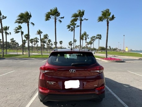SAR 49,000 | Hyundai Tucson 2016 | 2.0L | 4WD | Automatic | Panoramic Roof | 195,000 KM