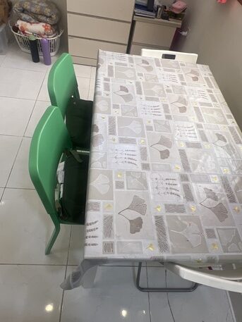 SAR 300|Urgent Sale Dinning Table