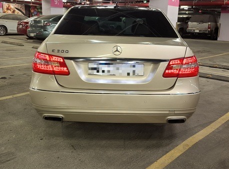 SAR 45,000 | Mercedes-Benz 300 E 2012 | Automatic | 290,000 KM | Very Neat & Clean