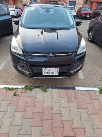 SAR 24,000 | Ford Escape 2015 | Automatic | 275,000 KM | Accident Free | Jazan City