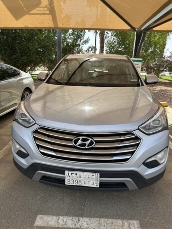 SAR 41,000 | Hyundai Grand Santa Fe 2015 | Automatic | 152,000 KM | Excellent Condition | Final Exit Sale