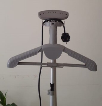 SAR 40 | Garment Steamer, 32-Inch Television & Electric Oven for Sale