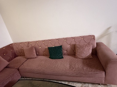 SAR 100|Sofa