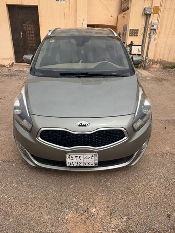 SAR 28,000 | Kia Carens 2014 | Automatic | 240,000 KM | Full Option