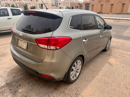 SAR 28,000 | Kia Carens 2014 Full Option | Automatic | 240,000 KM