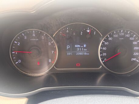 SAR 28,000 | Kia Carens 2014 | Automatic | 240,000 KM | Full Option