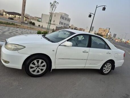 SAR 15,500 | Toyota Camry XLE V6 2004 | Manual | 481,000 KM | XLE V6
