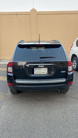 SAR 28,000 | Jeep Compass 2016 | Automatic | 200,000 KM | For Sale