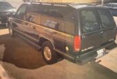 SAR 8,000 | GMC Suburban 1997 | Automatic | 5 KM | Good Running Condition