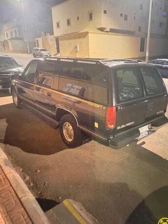 SAR 8,000 | GMC Suburban 1997 | Automatic | 5 KM | Good Running Condition