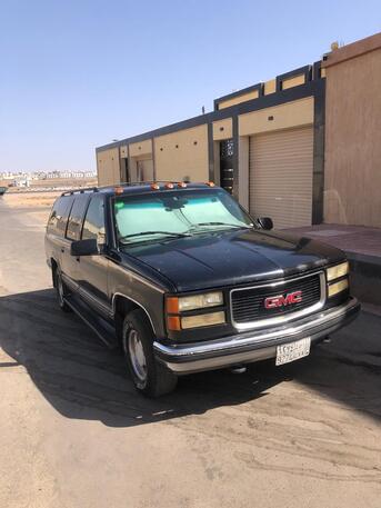 SAR 8,000 | GMC Suburban 1997 | Automatic | 5 KM | Good Running Condition