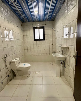 SAR 1,700/month | Executive Bedspace | Near Tahlia Street & Bank Albilad Metro | Al Olaya, Riyadh