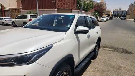 SAR 95,000 | Toyota Fortuner GX2 2022 | 2.7L Petrol | Automatic | 145,000 KM | 4×2 SUV