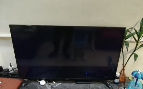 SAR 300 | 40-Inch Sharp LED TV | For Sale