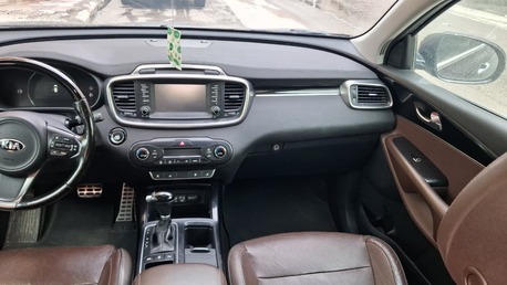 SAR 39,000 | Kia Sorento 2016 | Automatic | 216,000 KM | Full Option | 7-Seater | V6