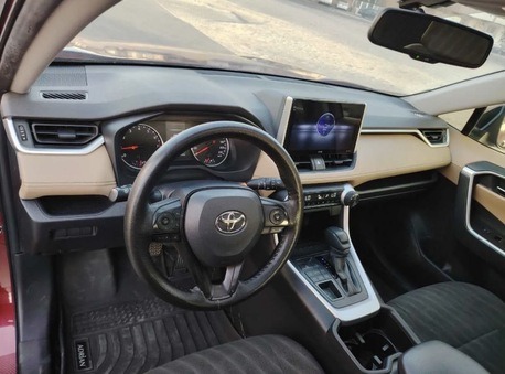 SAR 69,000 | Toyota RAV4 XLE 2022 | Automatic | 179,000 KM