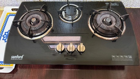 SAR 150 | Sanford 3-Burner Gas Stove