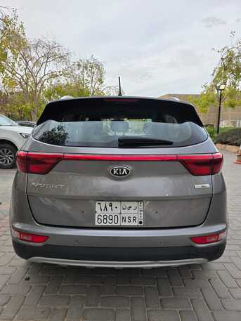 SAR 38,000 | Kia Sportage 2018 | Automatic | 202,000 KM | 2.0L Diesel | Well Maintained