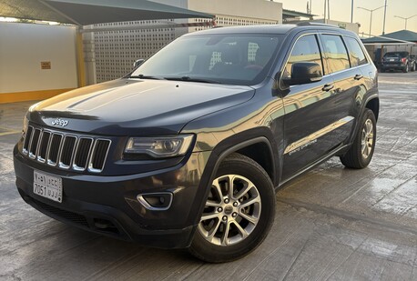 SAR 35,000 | Jeep Grand Cherokee 2014 | Automatic | 360,000 KM
