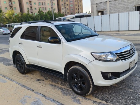 SAR 42,000 | Toyota Fortuner 2015 | Automatic | 414,691 KM | Excellent Condition