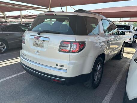 SAR 28,000 | GMC Acadia 2015 | Automatic | 202,000 KM | Good Condition | Never Repainted