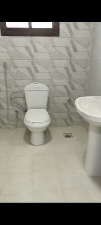 SAR 32,000/year | 5 BR | 5 BHK Apartment | Hall, Kitchen, 2 Washrooms & 2 Balconies | Near Abeer Hospital, Aziziyah