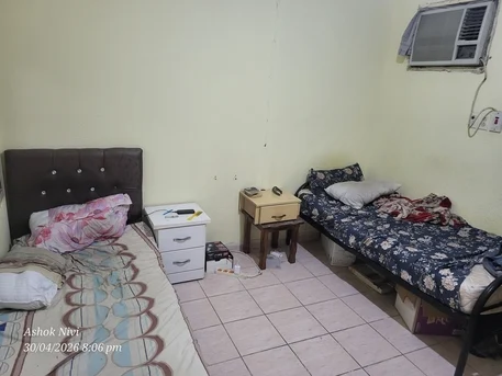 SAR 330/month | 1 Bed Share Available | Furnished 2 BHK Flat | 250 Sq Ft | Bachelor