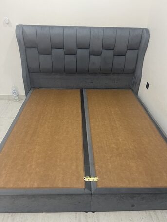 SAR 850 | King Size Bed, 3-Door Wardrobe & Dressing Table with Seat | 8 Months Used | Like New