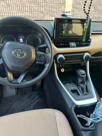 SAR 75,000 | Toyota RAV4 2022 | Automatic | 88,500 KM | For Sale
