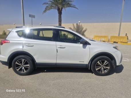 SAR 43,000 | Toyota RAV4 2016 | Automatic | 350,000 KM | Final Price