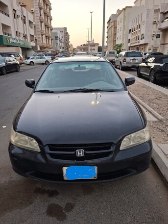 SAR 10,000 | Honda Accord 2000 | Manual | 460,000 KM | Black | American Specification