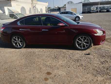 SAR 22,000 | Nissan Maxima 2010 | Automatic | 376,000 KM | For Sale