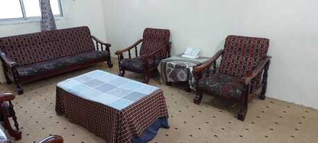 SAR 250 | Wooden Shelf, Geepas Grill & Large Majlis for Sale