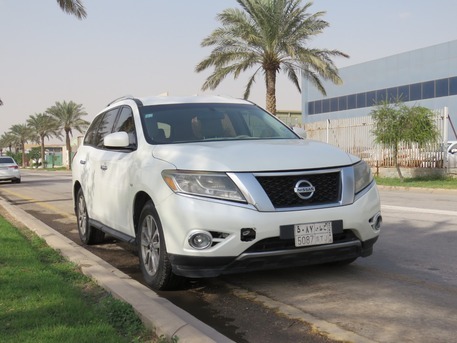 SAR 17,000 | Nissan Pathfinder 2014 | Automatic | 242,000 KM | Valid Fahas & Istimara | Urgent Sale