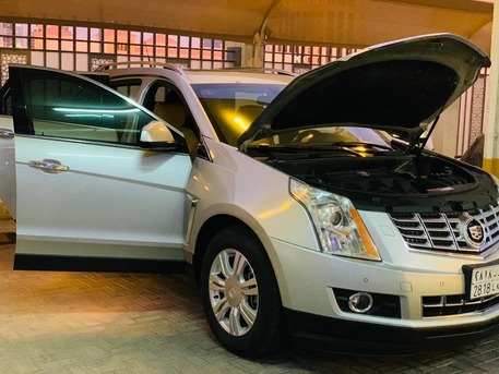 SAR 40,000 | Cadillac SRX 2015 | Automatic | 174,000 KM | One Owner | Well Maintained