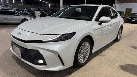 SAR 97,500 | Toyota Camry Hybrid 2025 | Automatic | 85,000 KM | HEV E Plus | Full Option