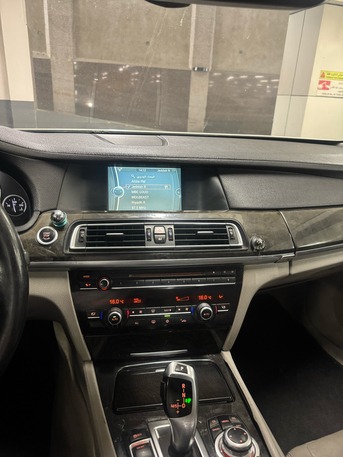 SAR 25,000 | BMW 730 2011 | Automatic | 209 KM | For Sale