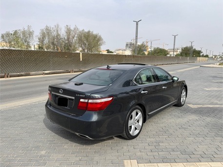 SAR 43,000 | Lexus LS 460 2007 | Automatic | 317,000 KM