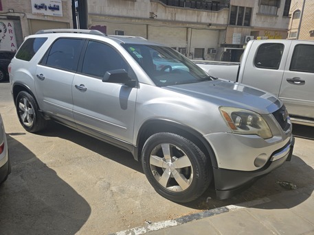 SAR 25,000 | GMC Acadia 2012 | Automatic | 312,124 KM | Family Car