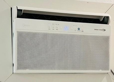 SAR 1,000 | Midea Window AC | 2 Years Used