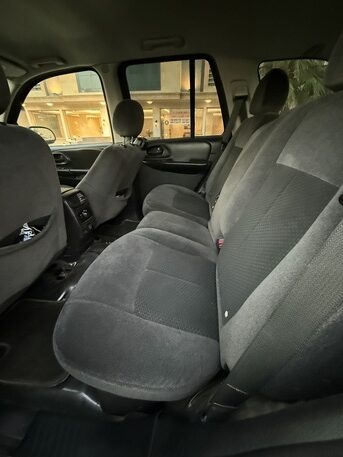 SAR 10,000 | Chevrolet Trailblazer 2009 | Automatic | 366,000 KM | For Sale