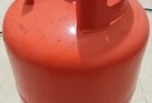 SAR 300 | Urgent Sale | Gas Stove with Cylinder, Pipe & Regulator