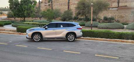 SAR 130,000 | Toyota Highlander Hybrid Limited 2022 | Automatic | Full Options | 85 KM | Personal Use