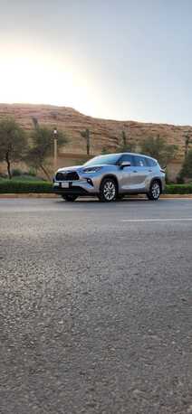 SAR 130,000 | Toyota Highlander Hybrid Limited 2022 | Automatic | Full Options | 85 KM | Personal Use