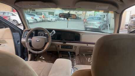 SAR 21,000 | Ford Crown Victoria 2009 | Automatic | 250,000 KM
